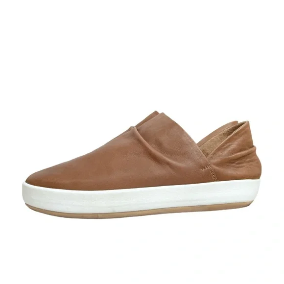 Beek Jay Slip On Leather Tan Sneaker - Picture 5 of 9